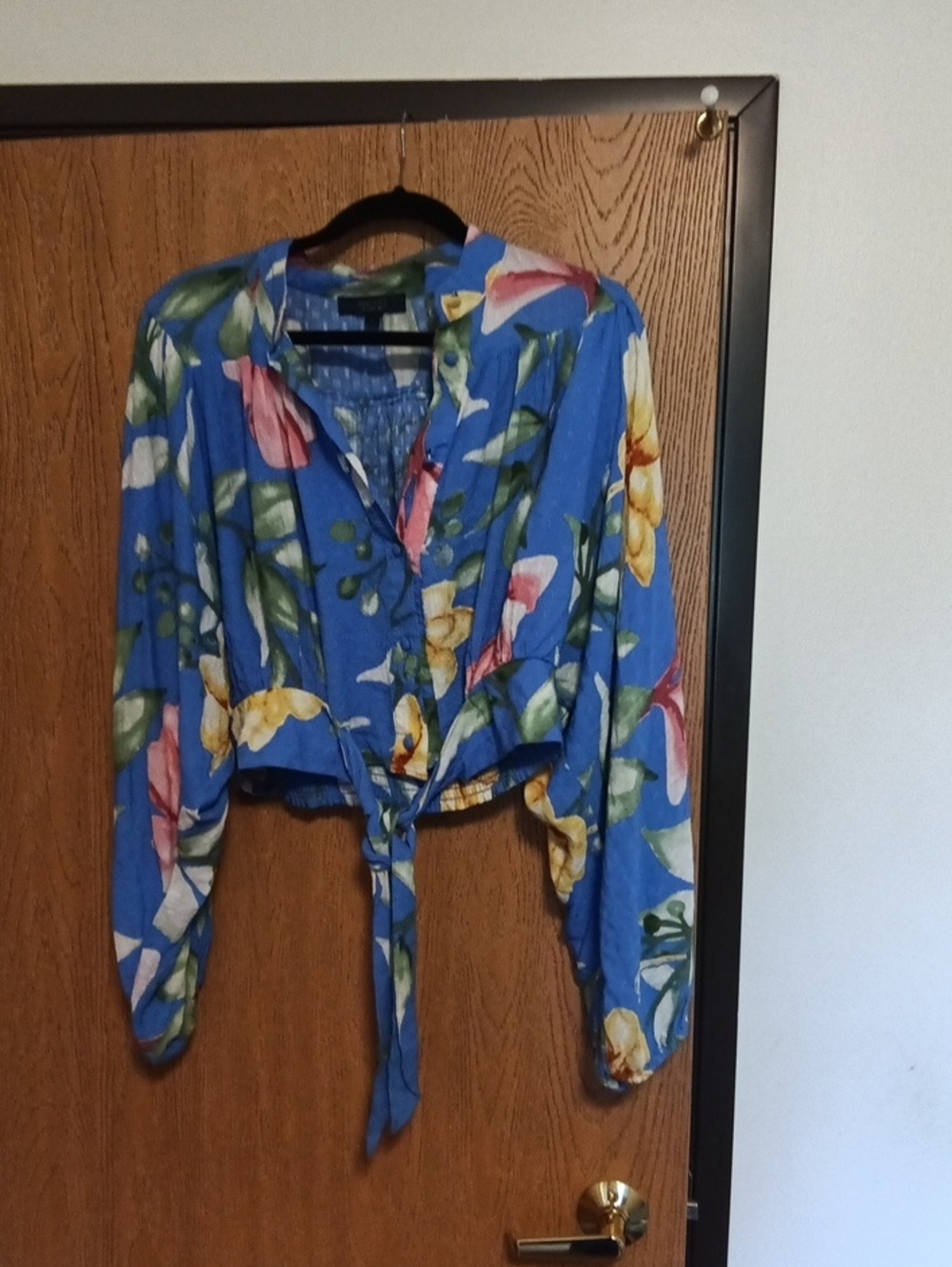 Blue Floral Tie-Front Women's Crop